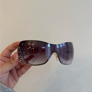 Designer-Inspired Women's Oversized Gradient Purple Shield Sunglasses